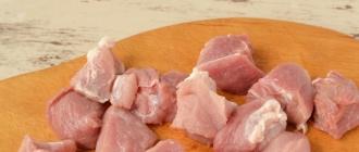 Свиной шашлык на луковой подушке в духовке – приготовление по пошаговому рецепту с фото
